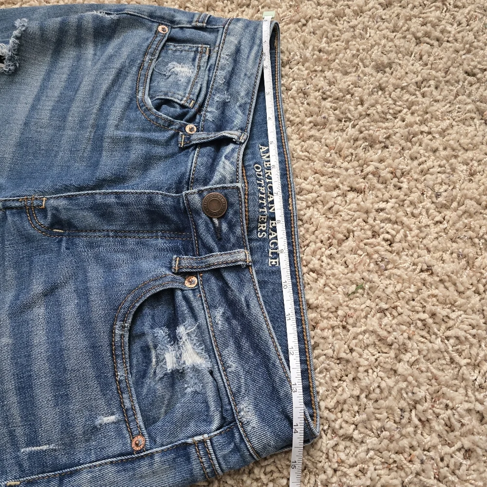 American Eagle Distressed Tomgirl Jeans - Picture 10 of 13